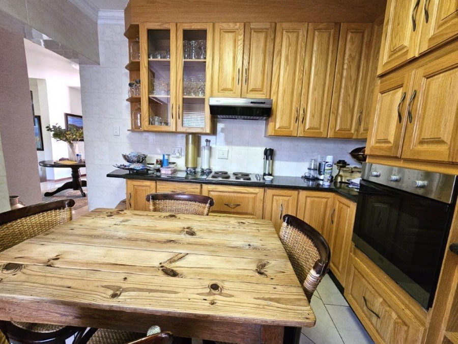 4 Bedroom Property for Sale in Kosmos Ridge North West